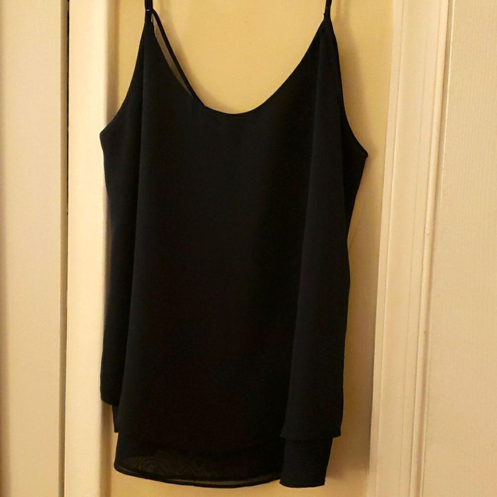Top - Picture 2 of 4